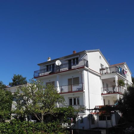 Buto Br. 1 Lägenhet Crikvenica Exteriör bild