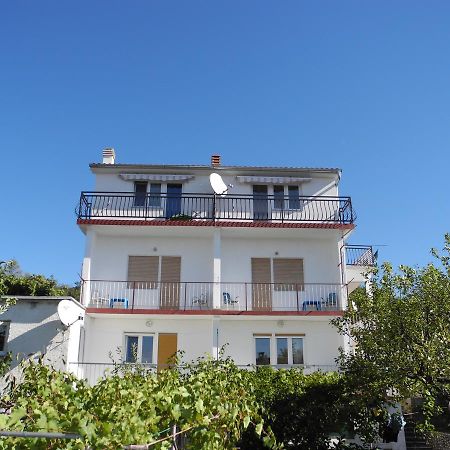 Buto Br. 1 Lägenhet Crikvenica Exteriör bild