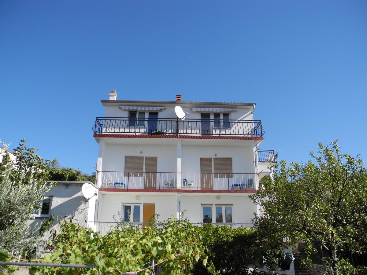 Buto Br. 1 Lägenhet Crikvenica Exteriör bild